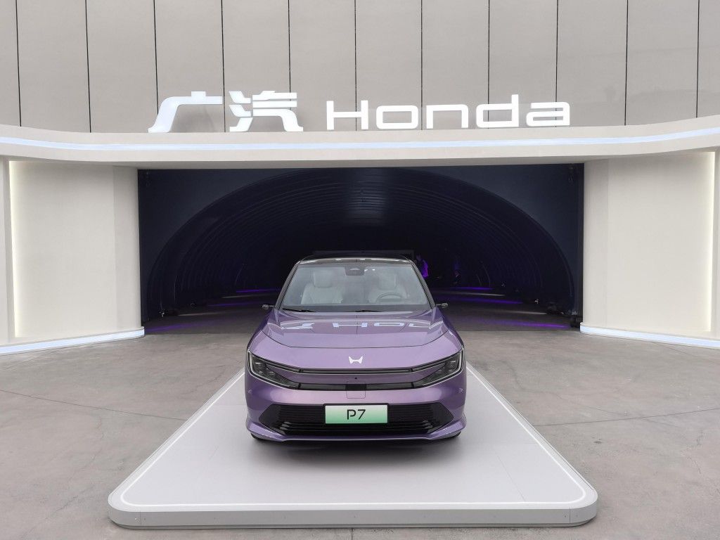 广汽本田P7劲爆价1999万元起冰球突破豪华版那么豪华那么美！(图5)