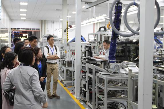 巴斯特的极致天窗工艺冰球突破豪华版遇见伟(图29)